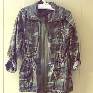 ✨Drawstring Waist Camo Jacket✨